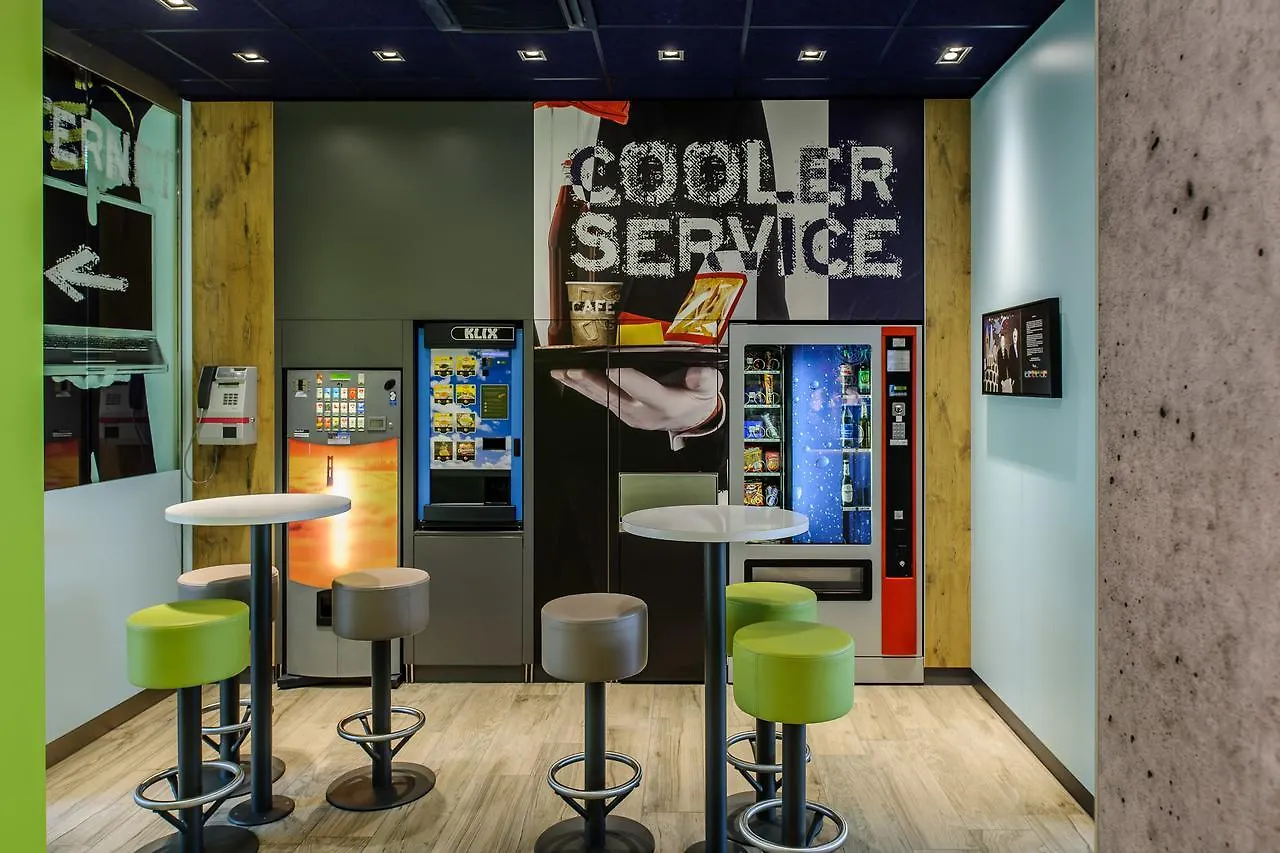 ** Hotel Ibis Budget Salzburg Airport - Self-Check-In Himmelreich Austria
