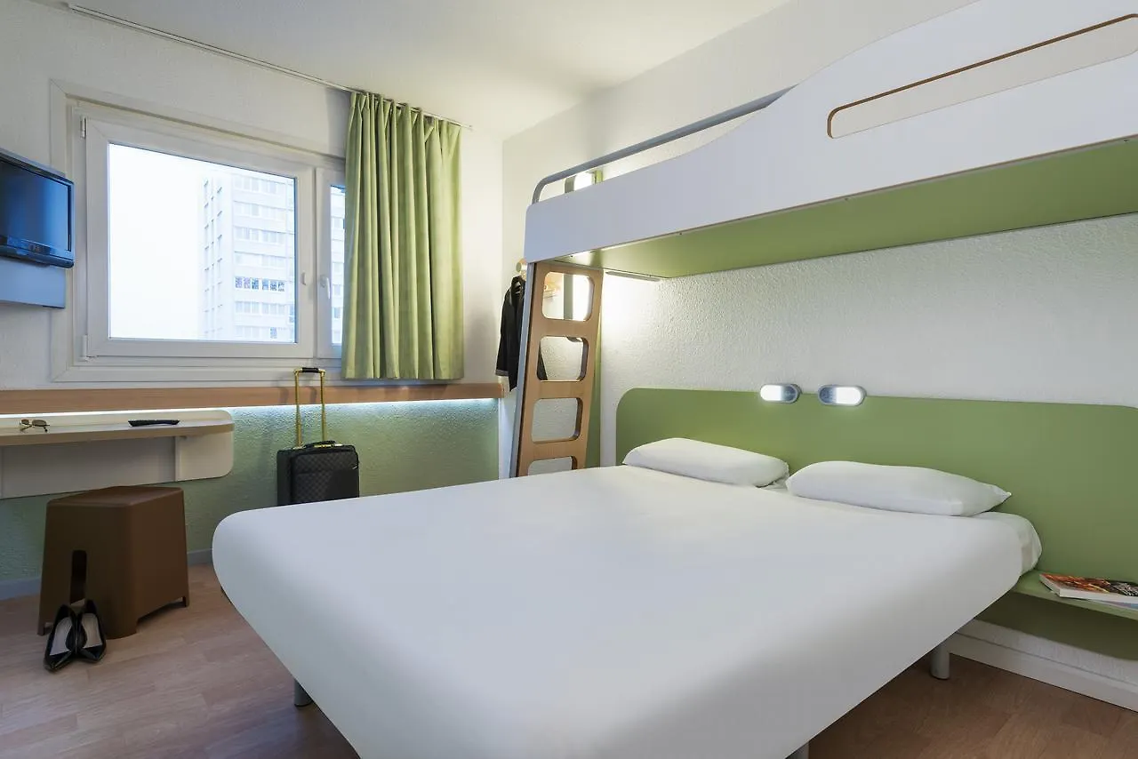 Ibis Budget Salzburg Airport - Self-Check-In Himmelreich