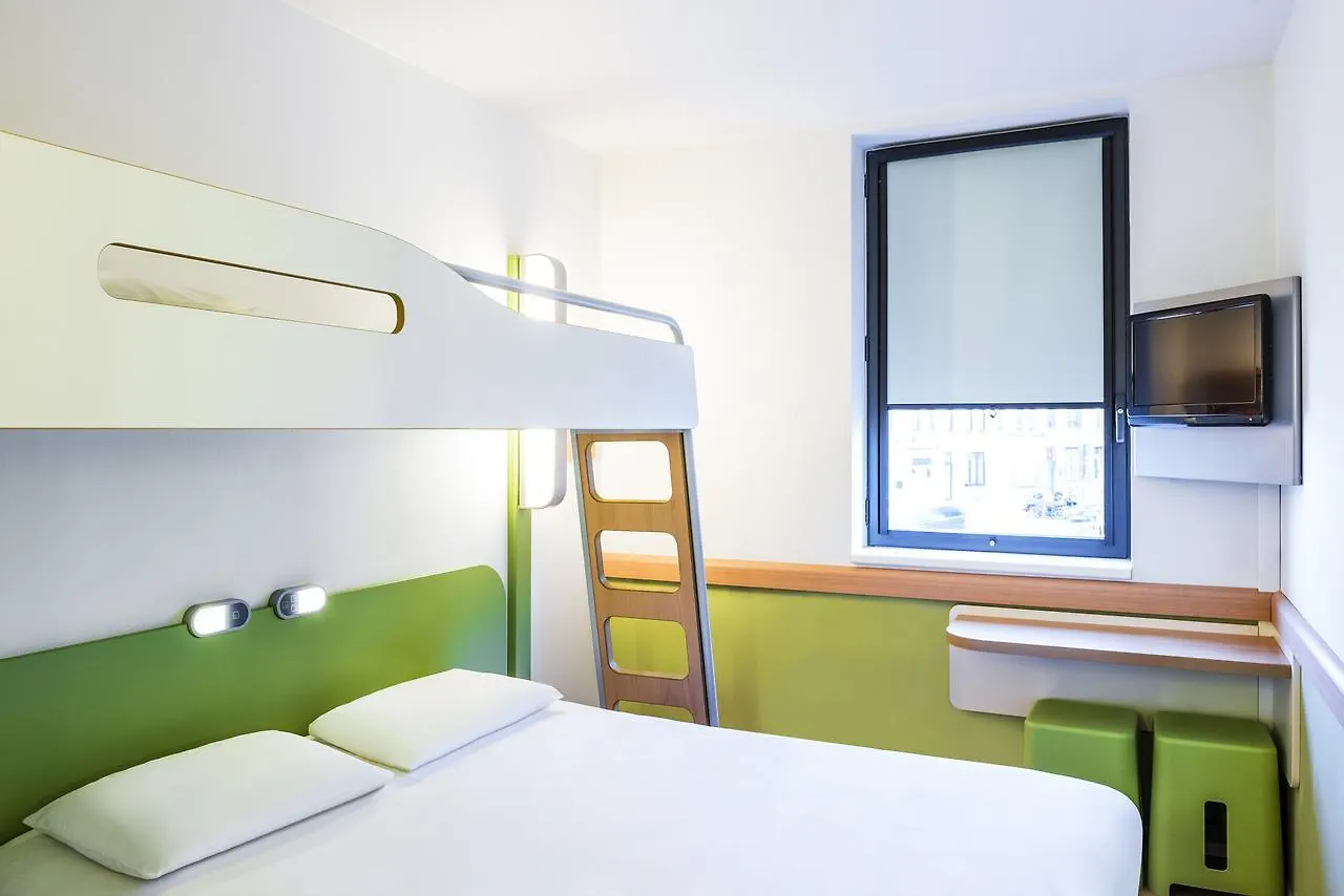 Ibis Budget Salzburg Airport - Self-Check-In Himmelreich